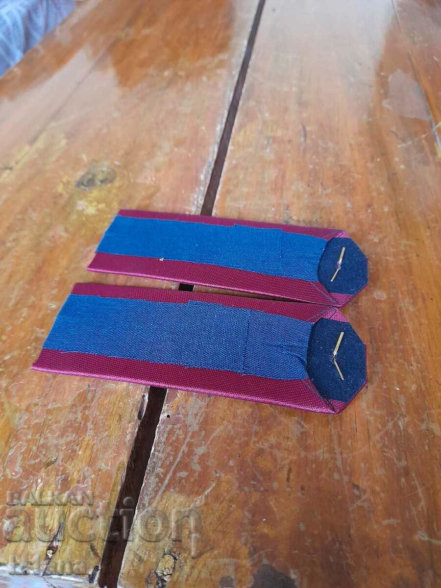 Delivery of Old epaulettes Delivery of Old epaulettes