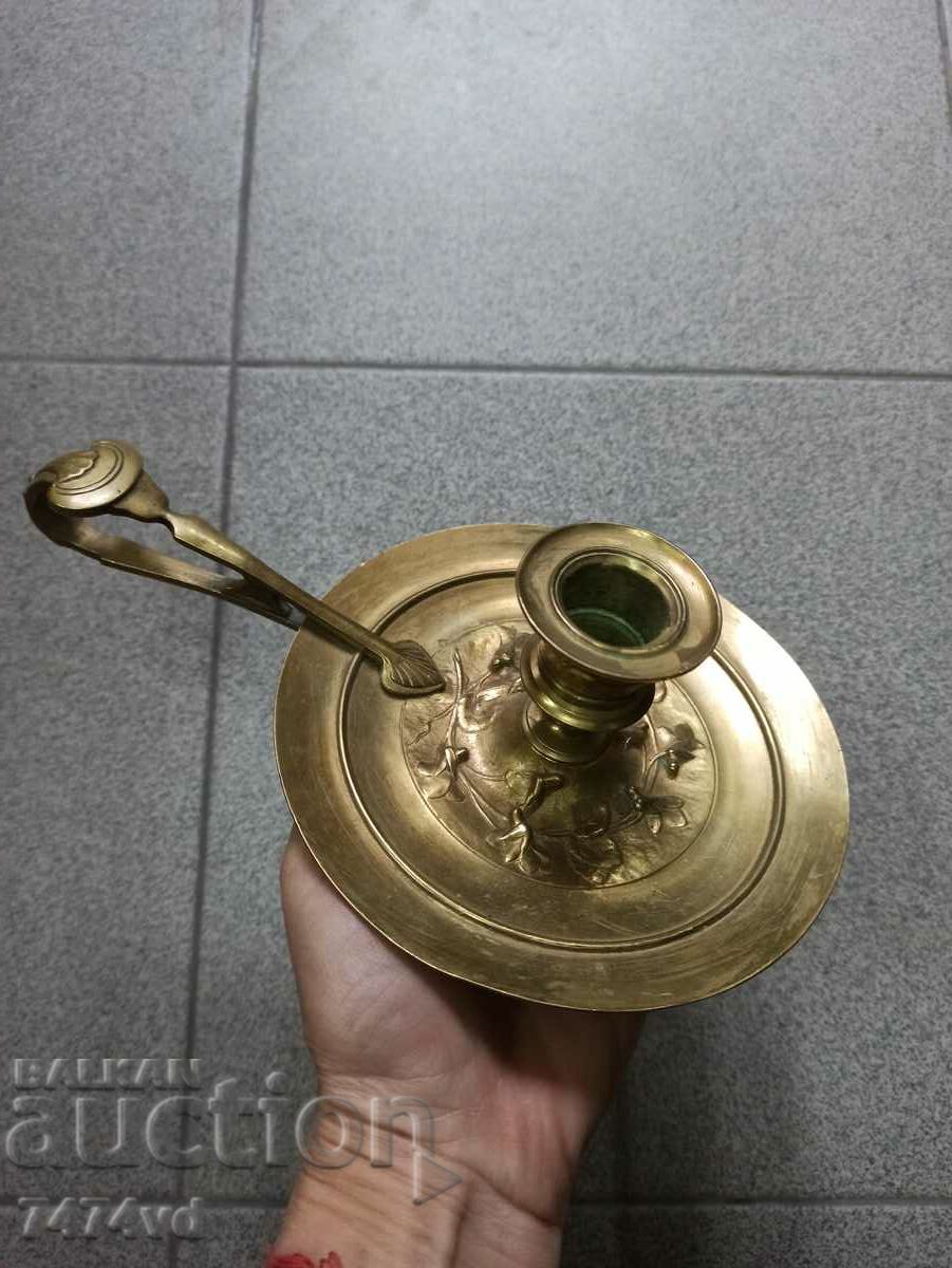BRONZE MASSIVE CANDLESTICK WITH HANDLE with price 45.00 BGN | € 23.01