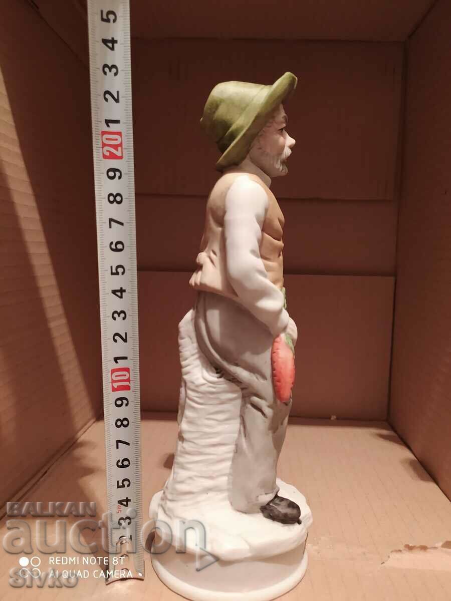 Auction Statuette, figurine, gardener Auction Statuette, figurine, gardener