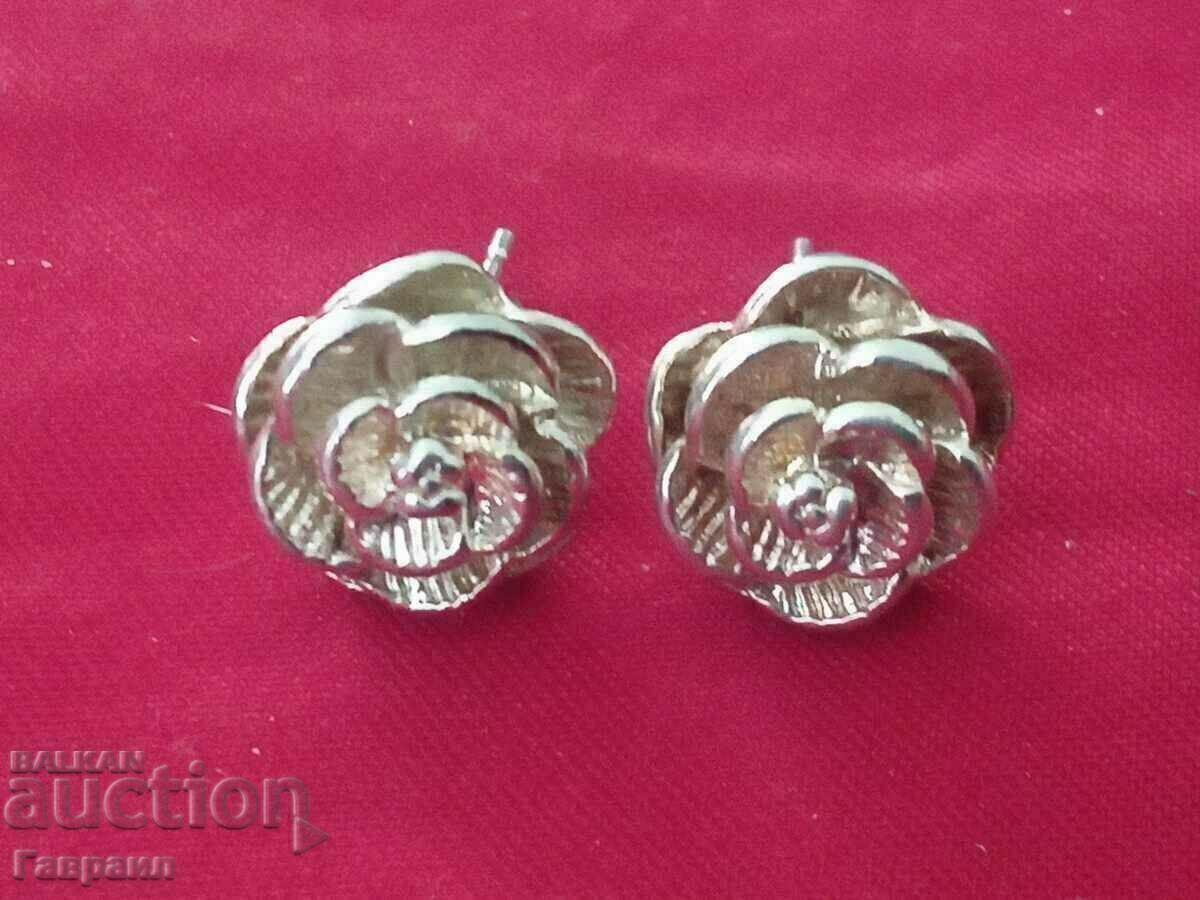 Auction Old earrings Auction Old earrings