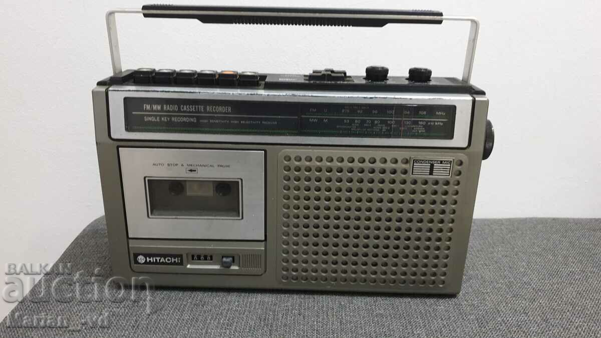 Hitachi TRK-5500E radio cassette player