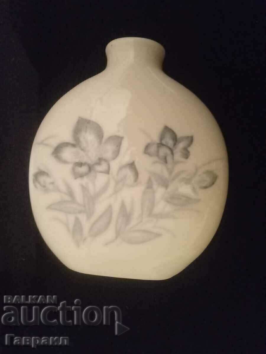 A vase with price 5.00 BGN | € 2.56 A vase with price 5.00 BGN | € 2.56