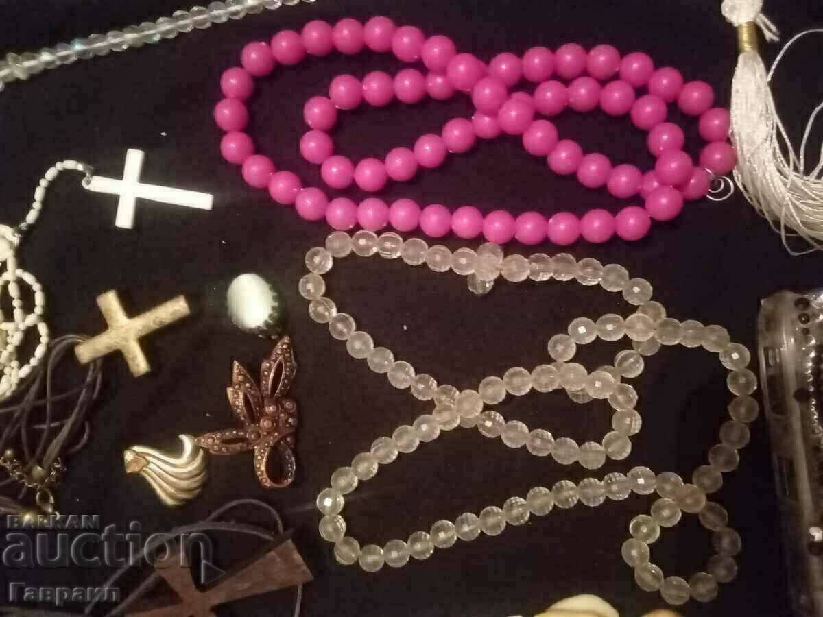 Lot of old jewelry with price 10.00 BGN | € 5.11 Lot of old jewelry with price 10.00 BGN | € 5.11