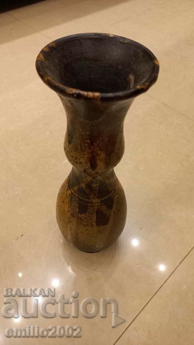 Ceramic vase retro social