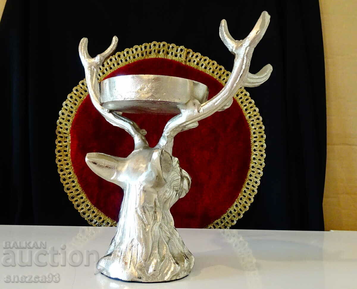 Livrarea Cap de cerb, suport de lumanare, suport, statuie din cositor.