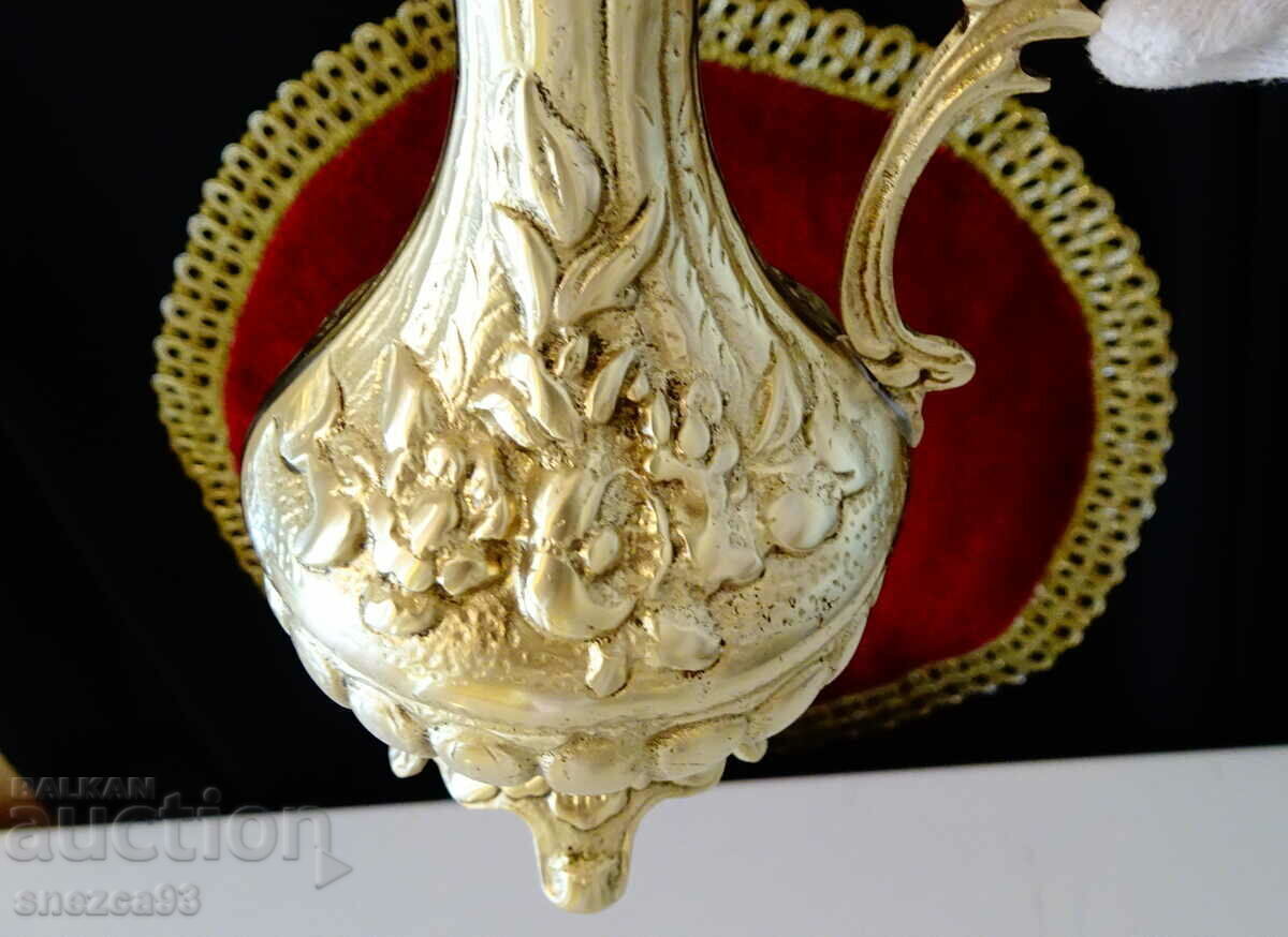 Bronze jug, roses, baroque. - 5 Bronze jug, roses, baroque. - 5