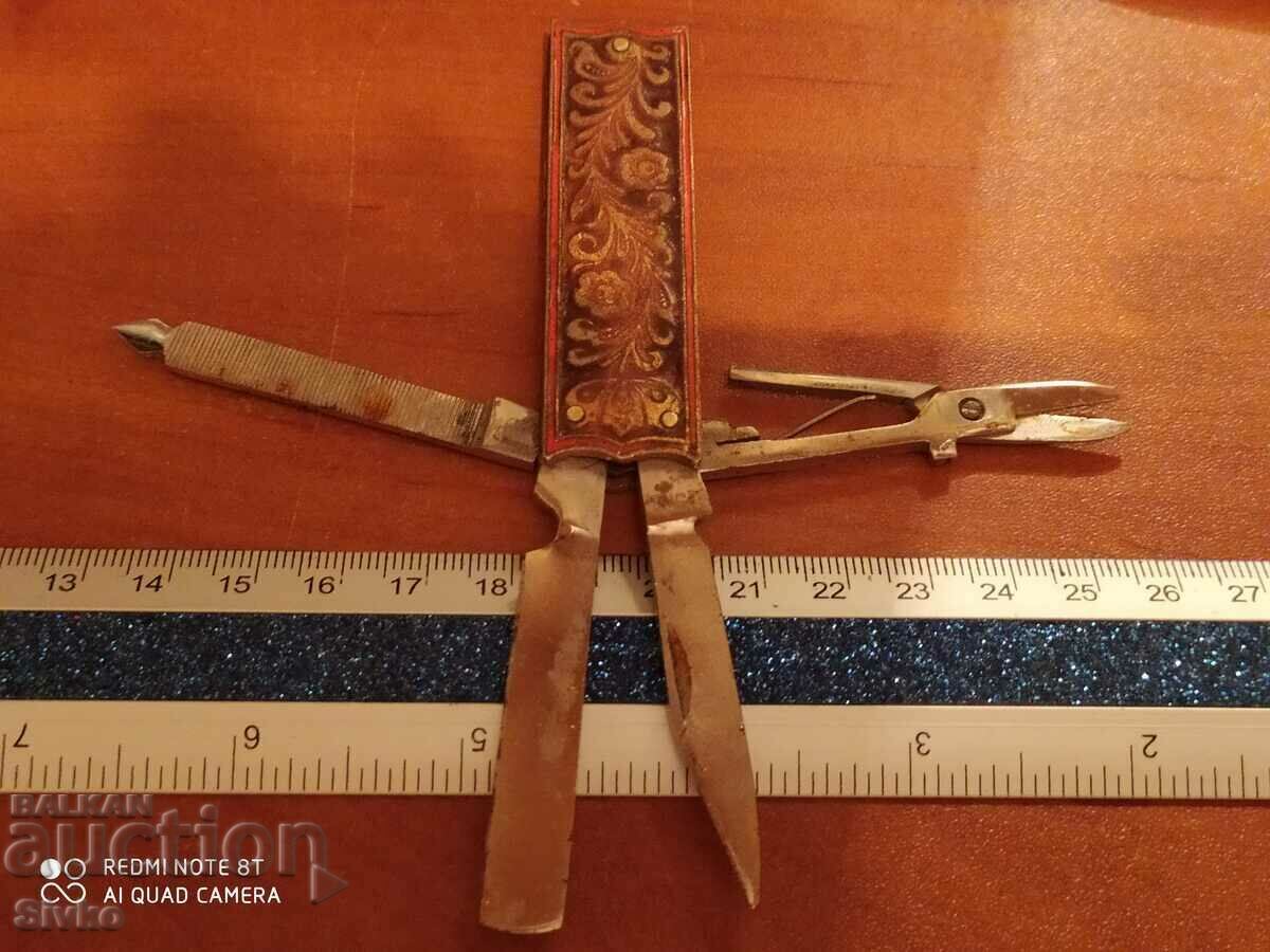 Delivery of Pocket leg for collection