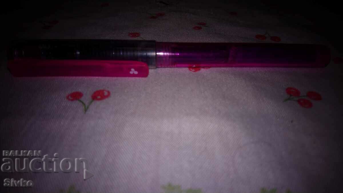 Pen red