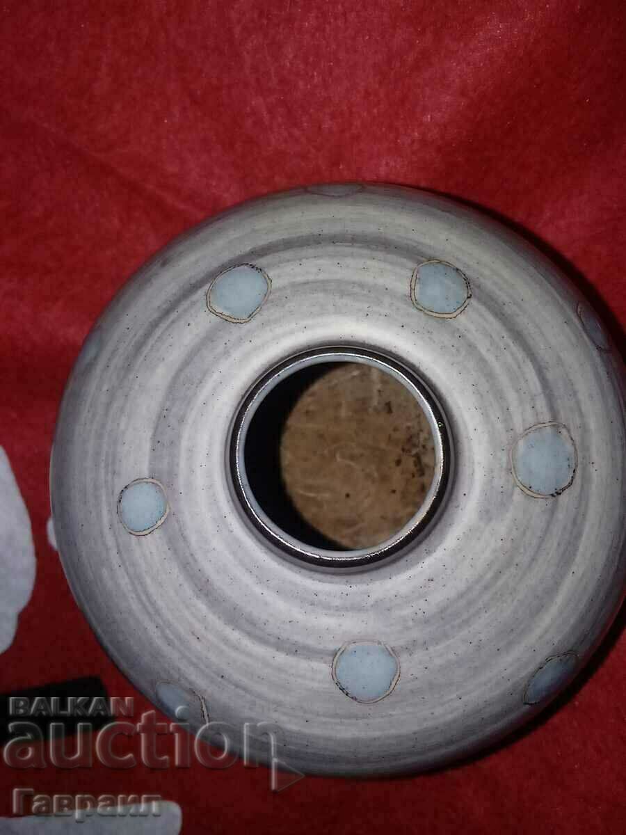 Delivery of A vase Delivery of A vase