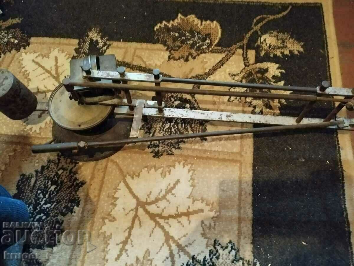 A very old PLANIMETER A very old PLANIMETER