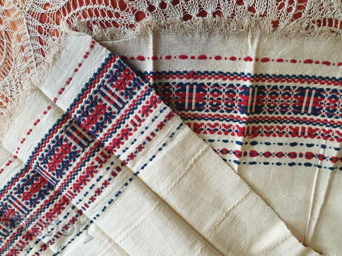 Παράδοση Μια αυθεντική δεσποινίδα Παράδοση Μια αυθεντική δεσποινίδα