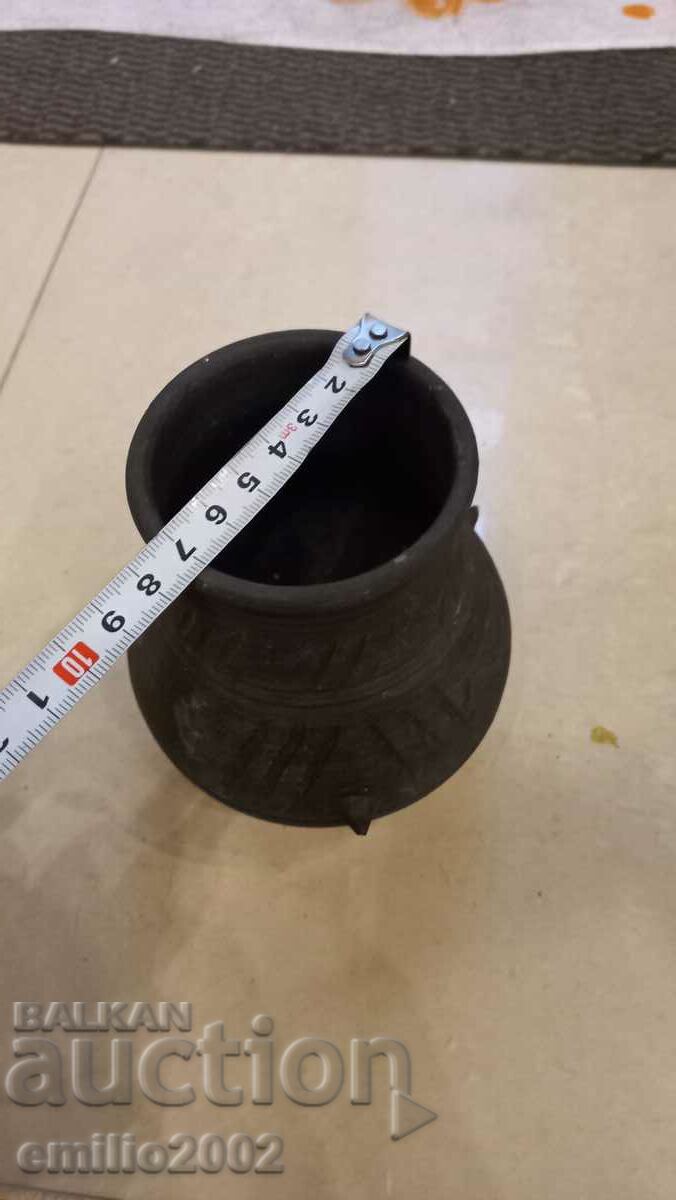 Ceramic vase retro social with price 9.00 BGN | € 4.60 Ceramic vase retro social with price 9.00 BGN | € 4.60