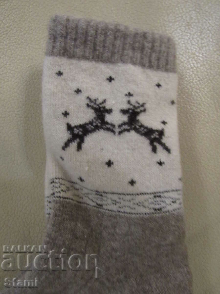 Auction Machine knitted 100% wool children's socks, size 5 Auction Machine knitted 100% wool children's socks, size 5