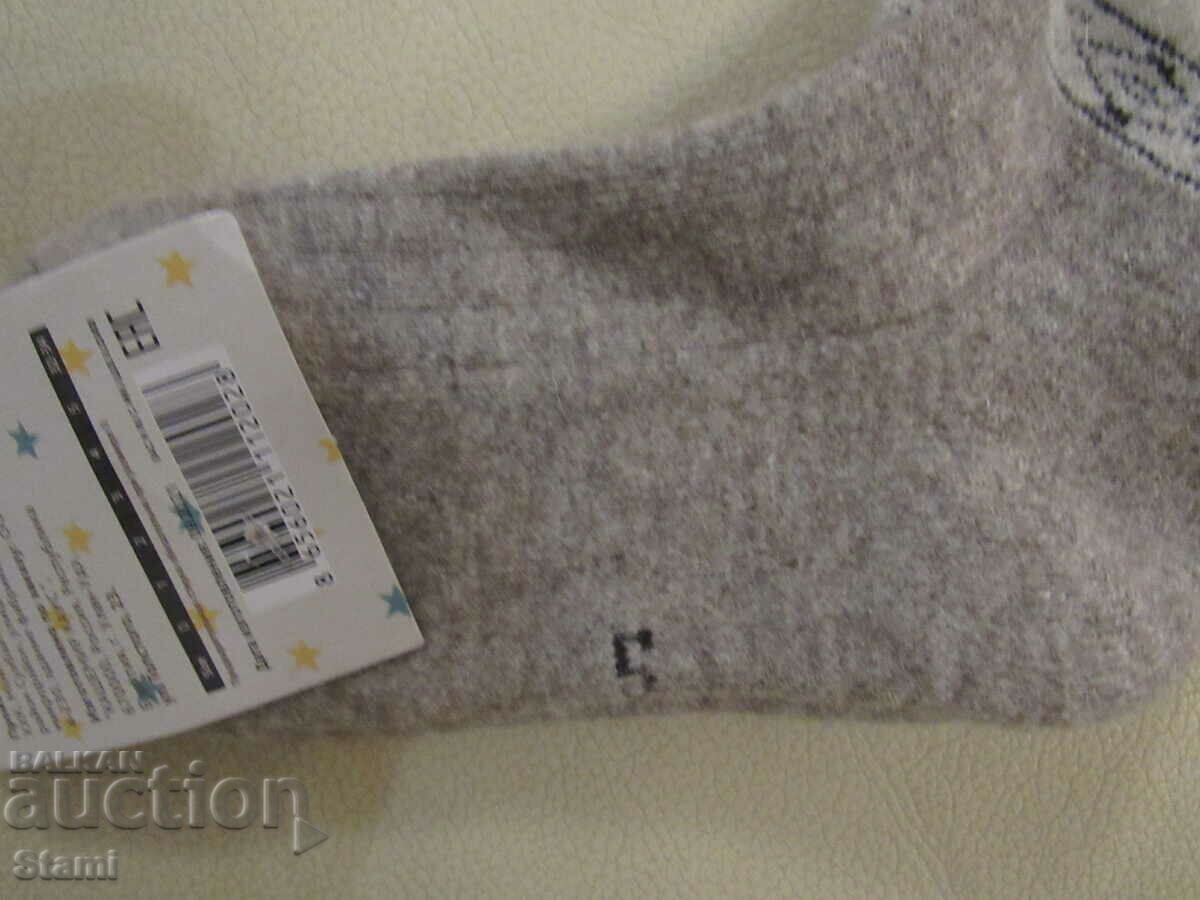 Machine knitted 100% wool children's socks, size 5 - 5 Machine knitted 100% wool children's socks, size 5 - 5