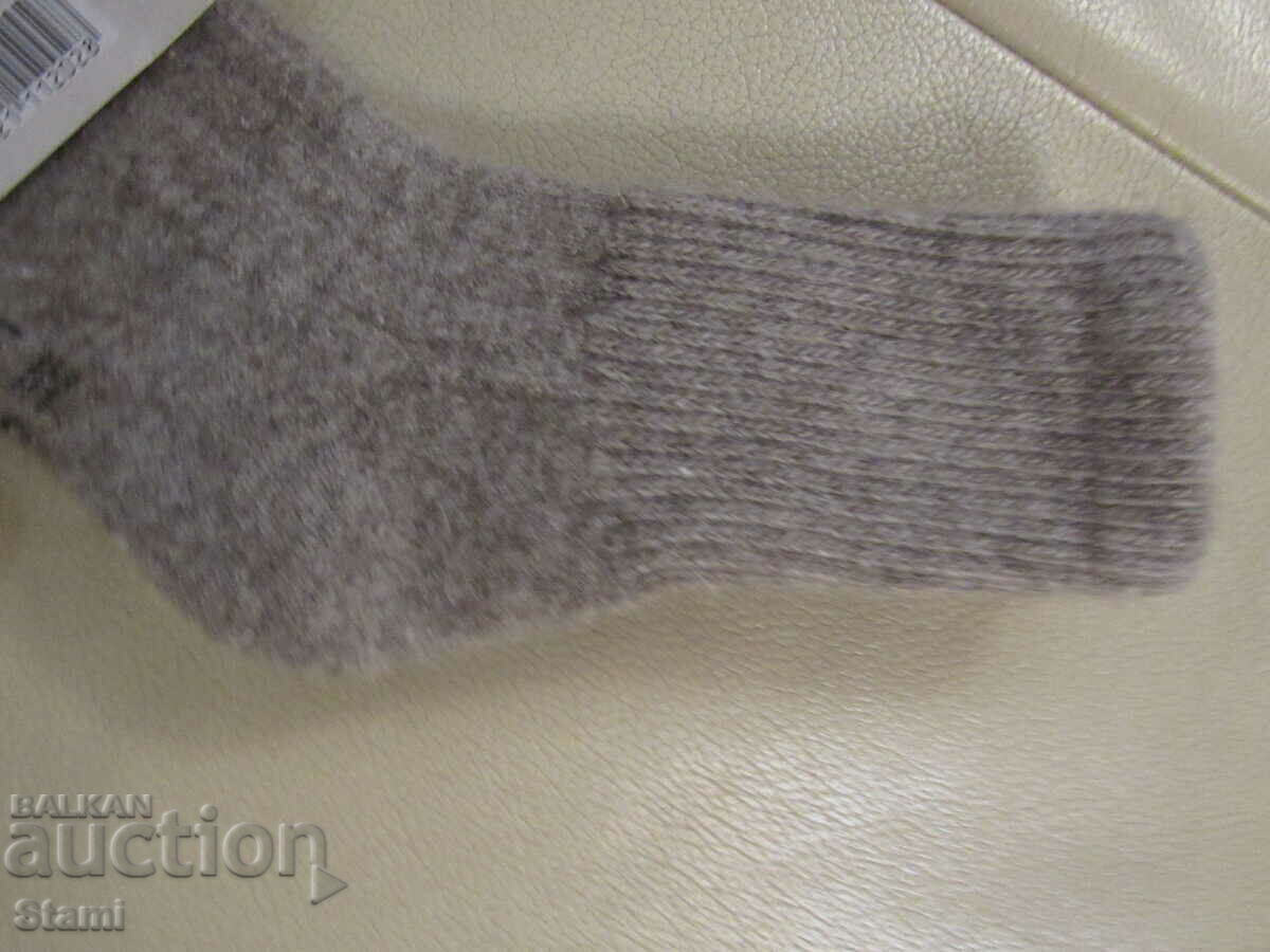 Machine knitted 100% wool children's socks, size 5 with price 18.00 BGN | € 9.20 Machine knitted 100% wool children's socks, size 5 with price 18.00 BGN | € 9.20