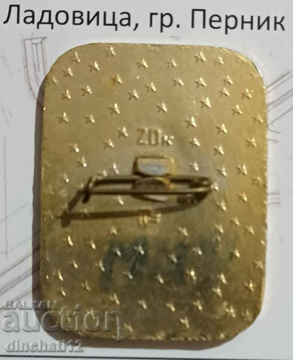 ΚΟΝΤΡΑ - ΒΑΣΙΚΟΣ ΝΟΜΟΣ. ΣΥΝΤΑΓΜΑ με τιμή 4.90 BGN | € 2.51