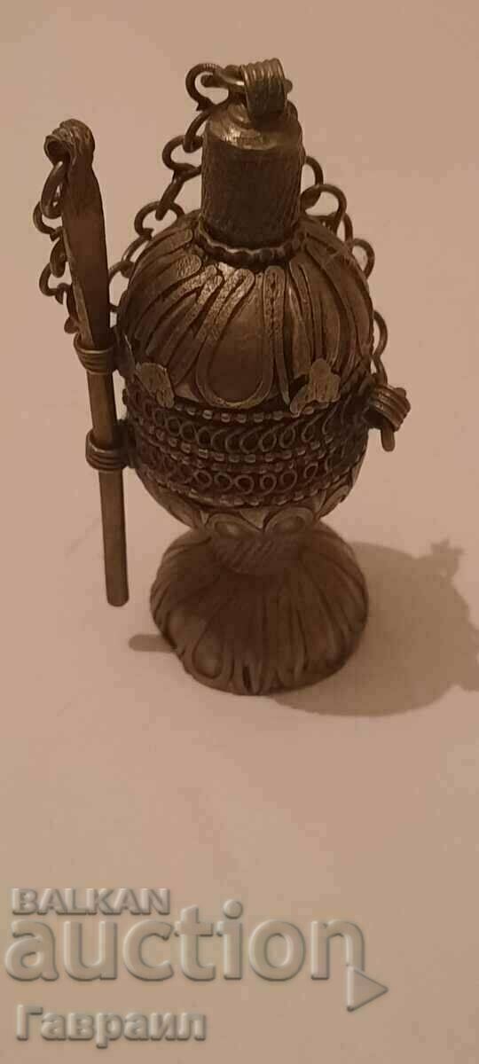 Sachan silver renaissance perfume bottle with price 80.00 BGN | € 40.90 Sachan silver renaissance perfume bottle with price 80.00 BGN | € 40.90