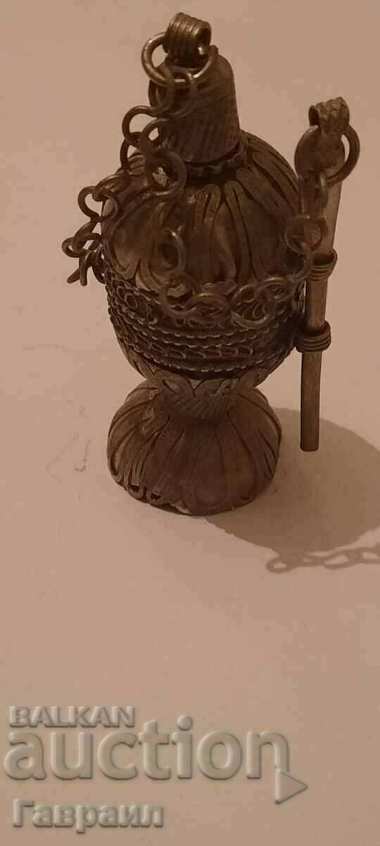 Auction Sachan silver renaissance perfume bottle Auction Sachan silver renaissance perfume bottle