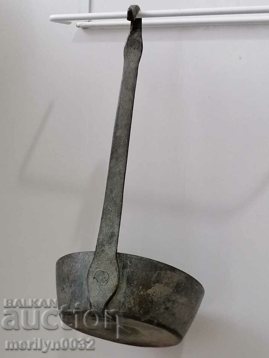 Δημοπρασία Παλιό χάλκινο σιντριβάνι κουτάλα kishkil καπάκι χαλκό Δημοπρασία Παλιό χάλκινο σιντριβάνι κουτάλα kishkil καπάκι χαλκό