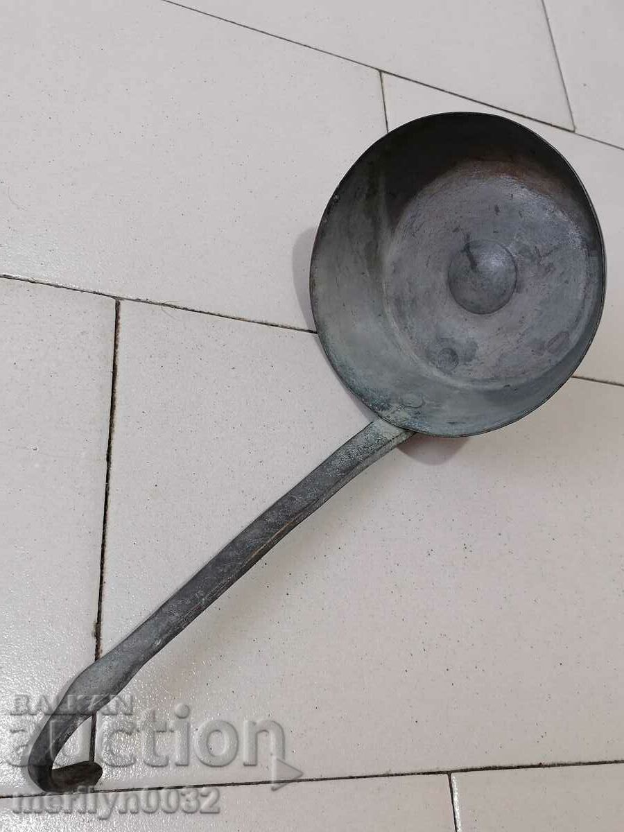 Παράδοση Παλιό χάλκινο σιντριβάνι κουτάλα kishkil καπάκι χαλκό Παράδοση Παλιό χάλκινο σιντριβάνι κουτάλα kishkil καπάκι χαλκό