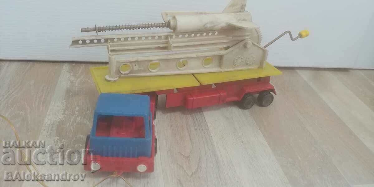 Soc bg toy truck with rocket