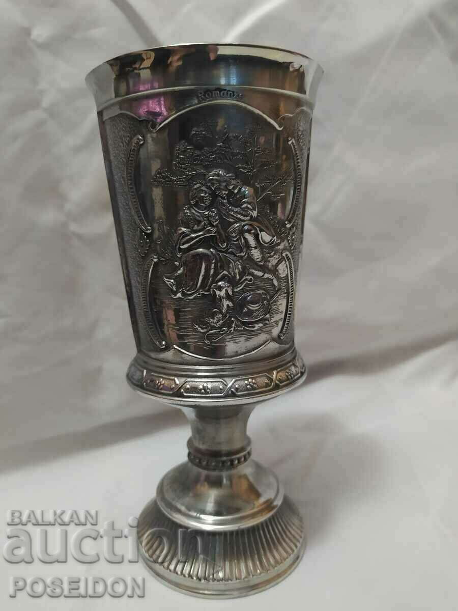 БОКАЛ ЗА ВИНО 4 БОКАЛ ЗА ВИНО 4