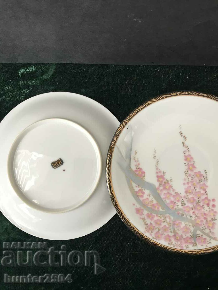 Auction Plates-14 cm, fine porcelain Auction Plates-14 cm, fine porcelain