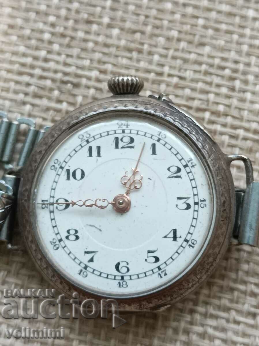 Πολύ παλιό ρολόι