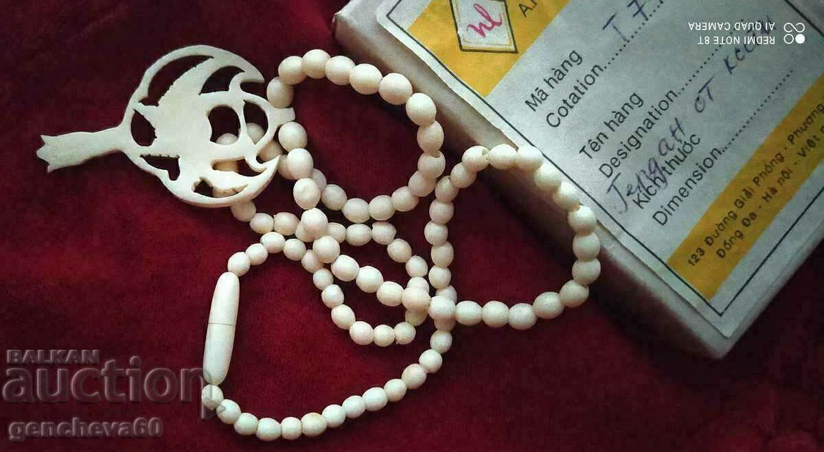 Beautiful delicate bone necklace with price 40.00 BGN | € 20.45