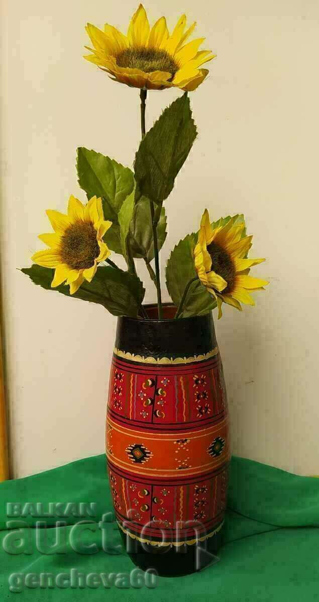 Стилна рисувана стара керамична ваза/етикет Стилна рисувана стара керамична ваза/етикет