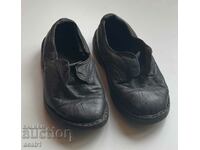 Pantofi copii din piele din anii 20
