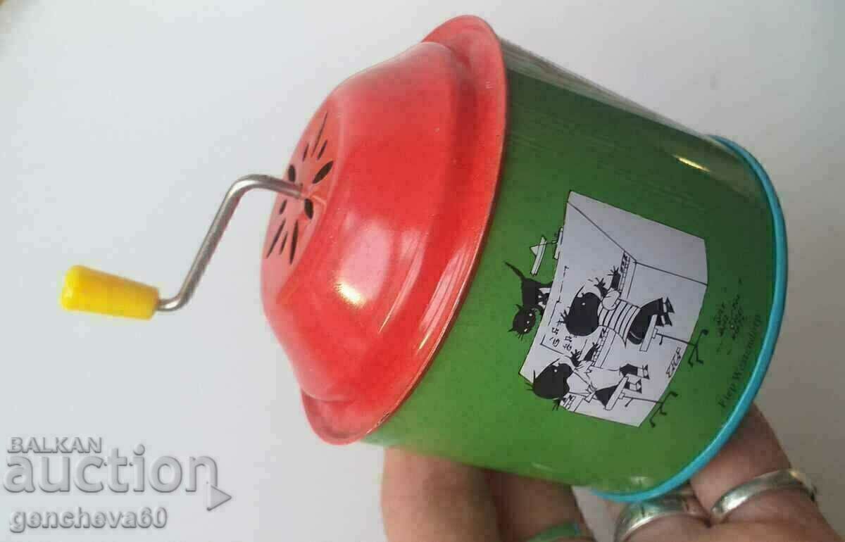 Auction  Children's tin musical lantern