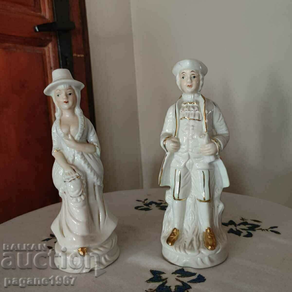 Set of two porcelain figures