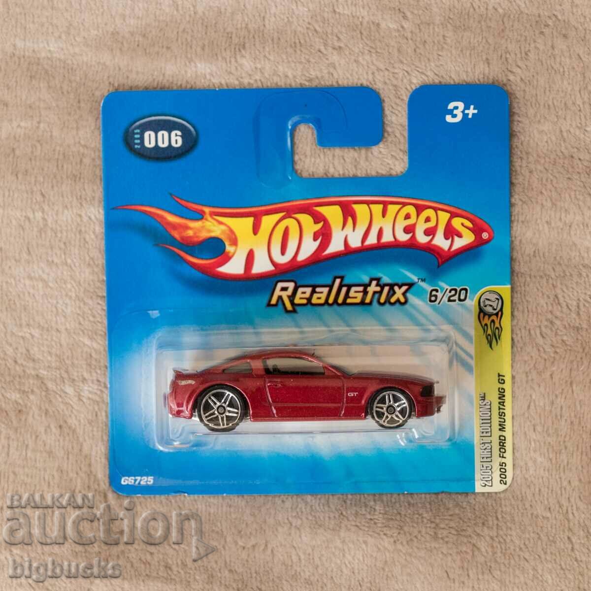 Hot Wheels 2005 Ford Mustang GT метална количка 2005г 1:64