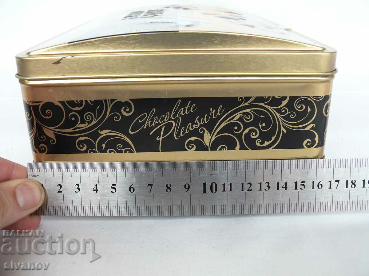 Interesting metal candy box #2167 - 6 Interesting metal candy box #2167 - 6