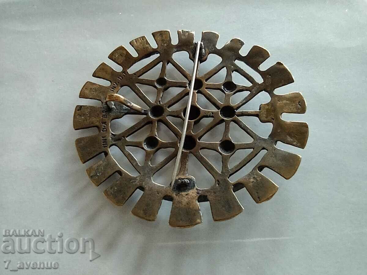 Auction  Old Medallion, seals 11/15/2023