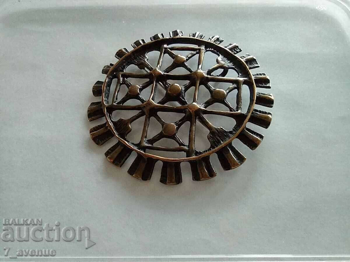 Delivery of Old Medallion, seals 11/15/2023