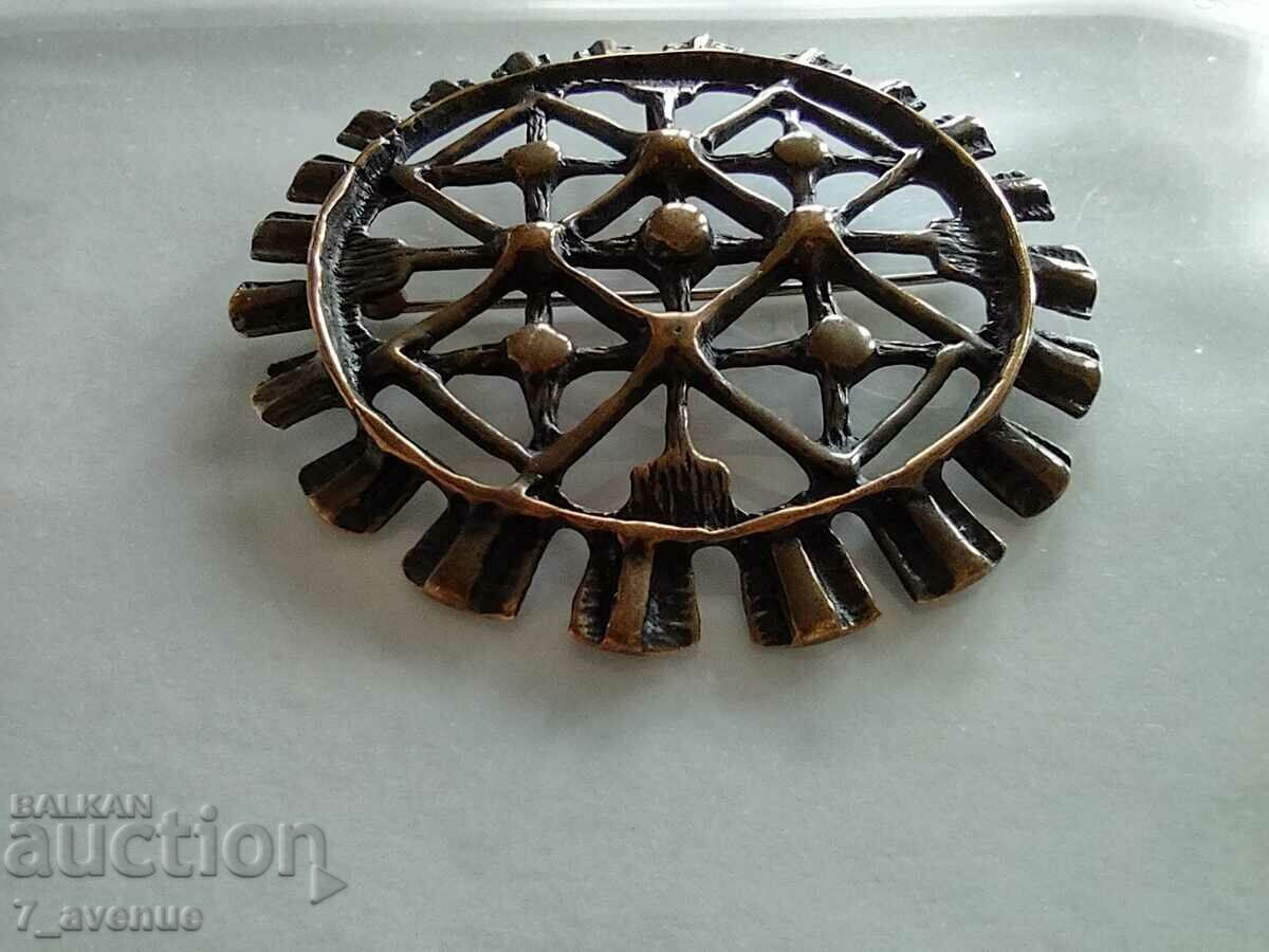 Old Medallion, seals 11/15/2023 - 5