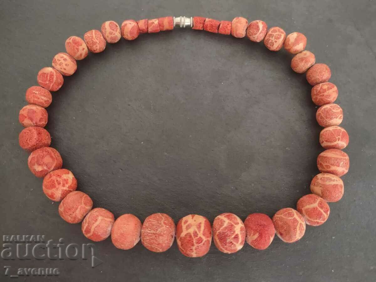 Very old natural coral necklace, 5/19/24