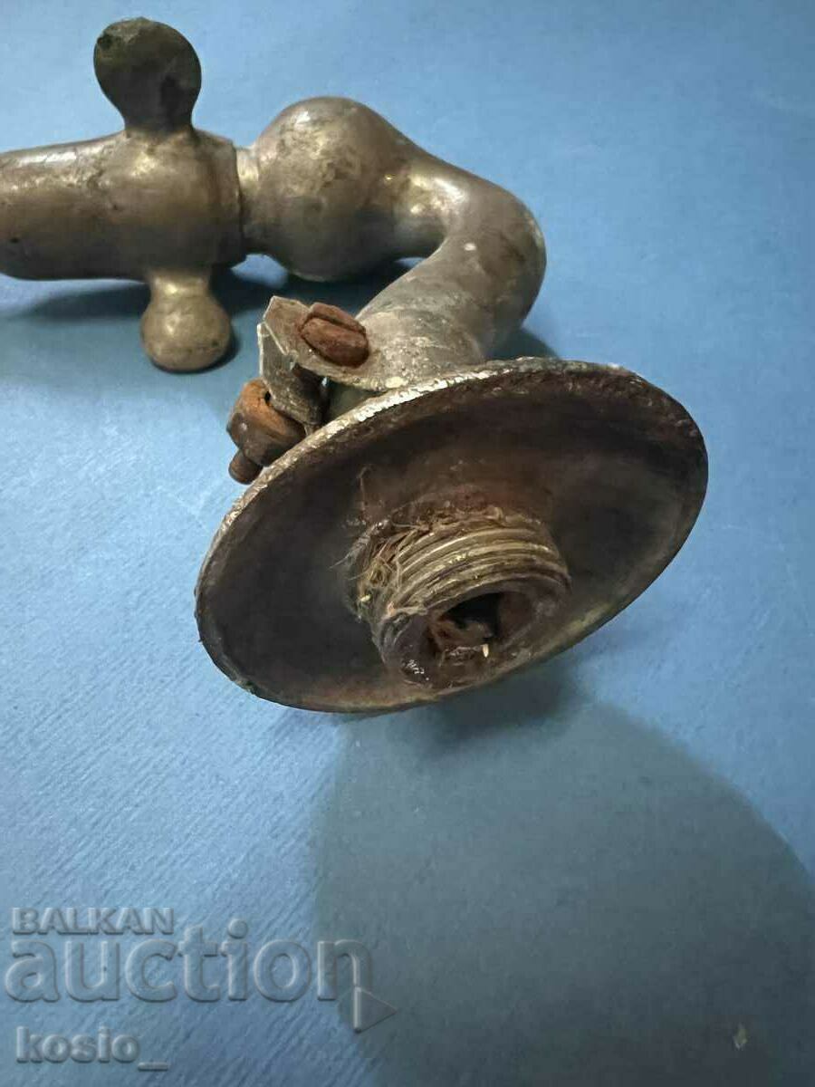 Baterie baterie baterie veche scortisoara cu preț 10.00 BGN | € 5.11