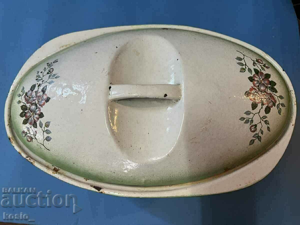 Стара съветска чугунена тенджера с цена € 15.00 | 29.34 лв.