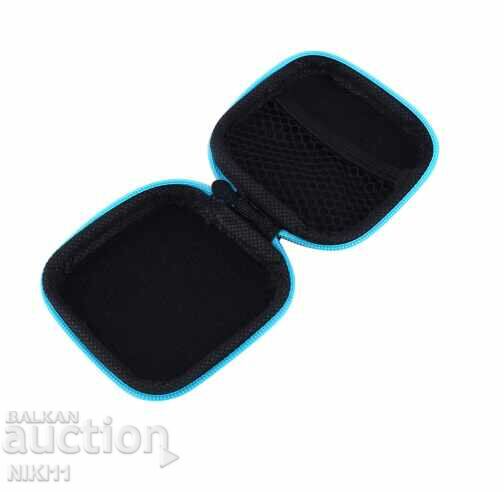 Auction Box, case for headphones Auction Box, case for headphones