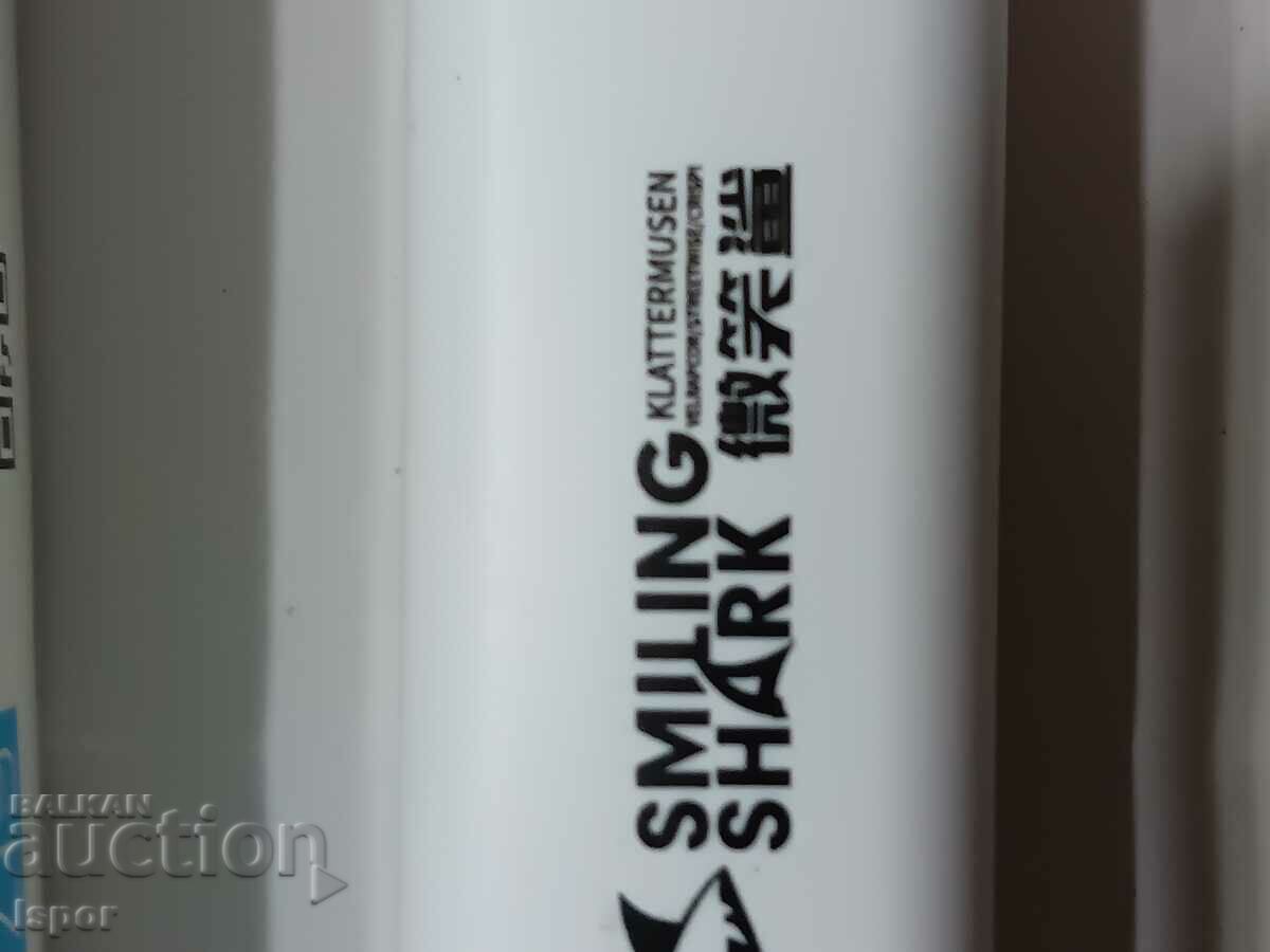 Доставка на Мощно лед фенерче Доставка на Мощно лед фенерче