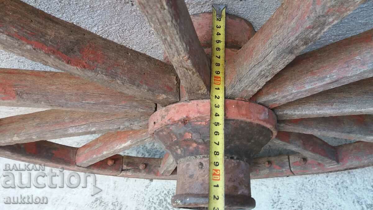 HUGE WHEEL OF WAGON, TWO-WHEELER, PHAETON - 5 HUGE WHEEL OF WAGON, TWO-WHEELER, PHAETON - 5