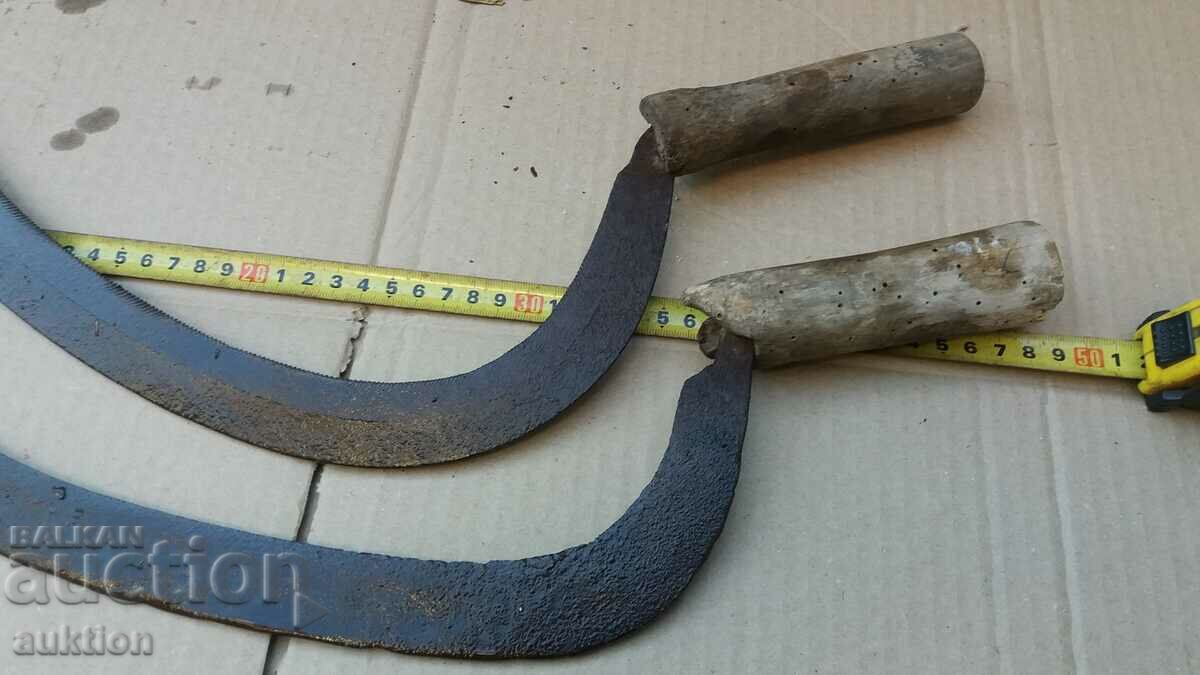 SET OF TWO RENAISSANCE SICKLES - 5 SET OF TWO RENAISSANCE SICKLES - 5