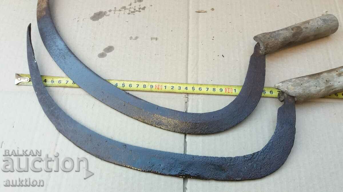 SET OF TWO RENAISSANCE SICKLES - 6 SET OF TWO RENAISSANCE SICKLES - 6