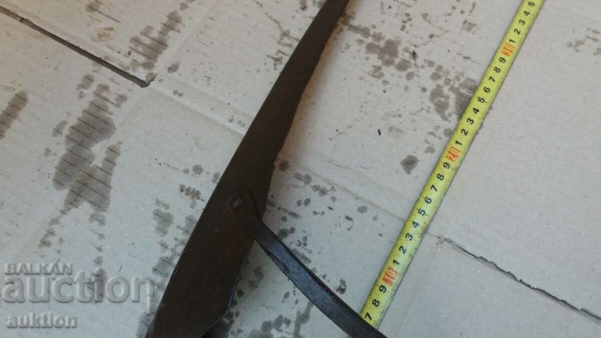 Delivery of OLD REVIVAL HAIR, TOOL