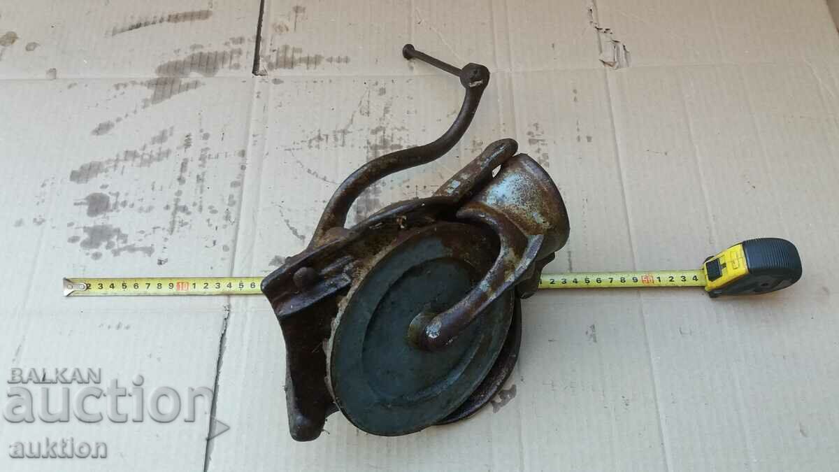 MACHINE FOR GRINDING CORN, CORN - 7 MACHINE FOR GRINDING CORN, CORN - 7