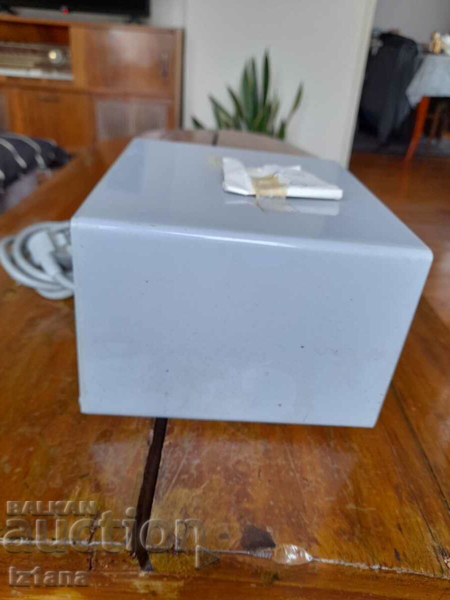 Transformator vechi, sursă de alimentare, mai târziu Steeltrafo Feutron cu preț 250.00 BGN | € 127.82