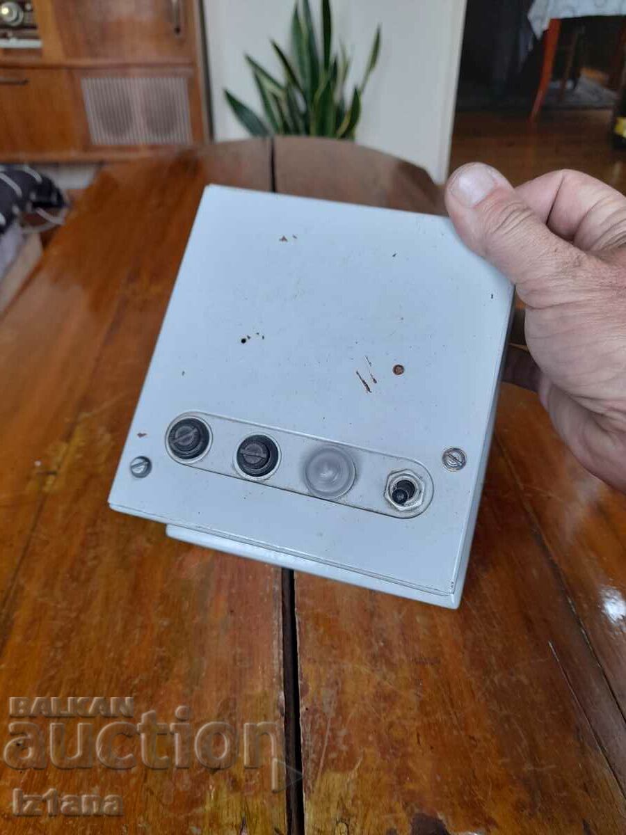 Παλιό τροφοδοτικό με τιμή 20.00 BGN | € 10.23 Παλιό τροφοδοτικό με τιμή 20.00 BGN | € 10.23